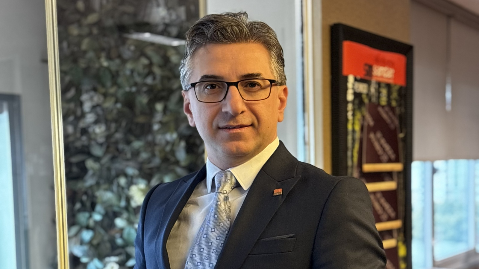 Levent Çeki; "Doğruluk, yenilikçilik, disiplin ve sorumluluk yönetim anlayışımın temelini oluşturmaktadır." class=