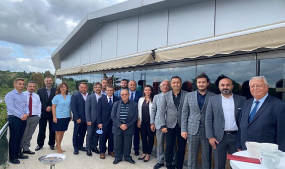 BİTÜDER'de Bayrak Değişimi