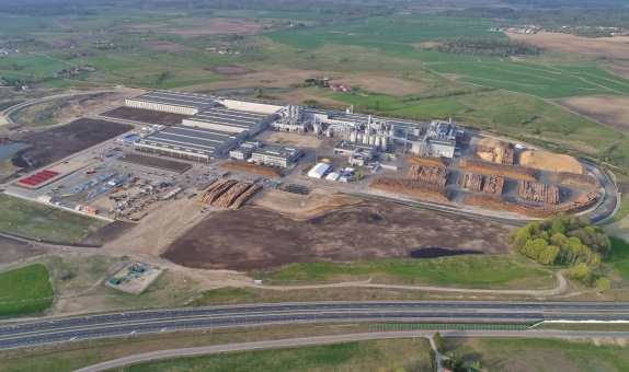 EGGER'in Polonya Biskupiec'teki Fabrikası Üretime Başladı EGGER'in Polonya Biskupiec'teki Fabrikası Üretime Başladı