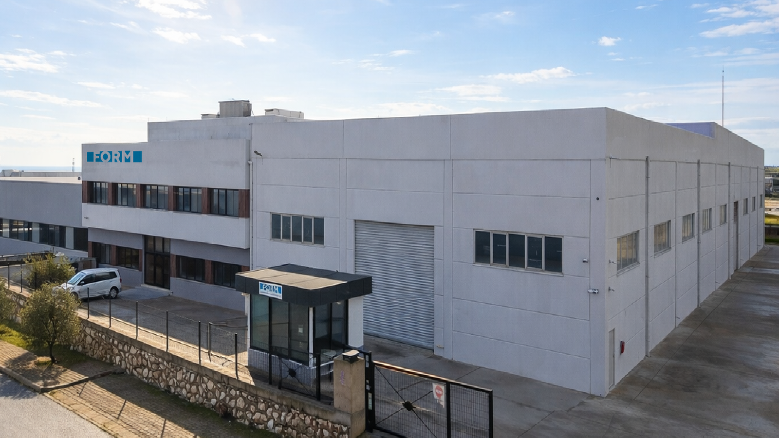 Form Endüstri Tesisleri Yeni Fabrikasıyla Endüstriyel Çatı Sistemlerinde Kapasitesini Artırıyor