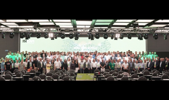 Isıcam Sistemleri, 49. Yıldönümünde Yetkili Üreticileri ile Bir Araya Geldi Isıcam Sistemleri, 49. Yıldönümünde Yetkili Üreticileri ile Bir Araya Geldi