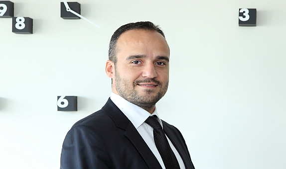 İZODER'in Yeni Başkanı Emrullah Eruslu Oldu