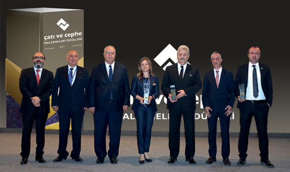 Ödüller Sahiplerini Buldu Ödüller Sahiplerini Buldu