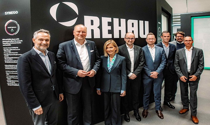 REHAU Pencere Çözümleri, Alüminyum Markası ELVIAL ile Gücünü Birleştiriyor REHAU Pencere Çözümleri, Alüminyum Markası ELVIAL ile Gücünü Birleştiriyor