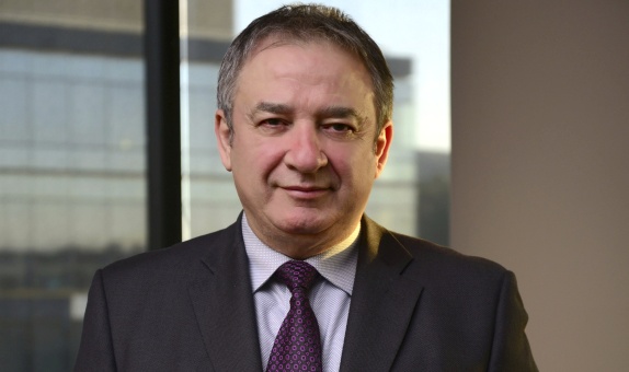 Şişecam 2030'a Kadar Yenilenebilir Enerji Kullanımını 8 Kat Artıracak