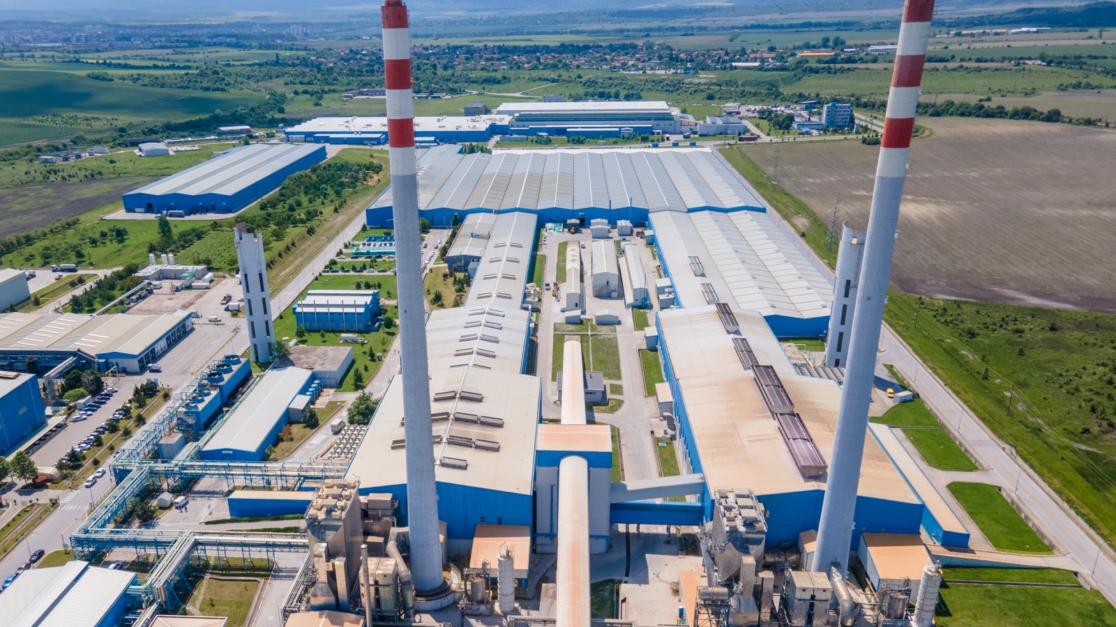 Şişecam, Bulgaristan Üretim Tesisindeki Kaplamalı Cam Hattı Yatırımını Tamamladı