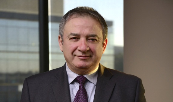 Şişecam'dan Mersin'e İkinci Buzlu Cam Hattı Yatırımı Şişecam'dan Mersin'e İkinci Buzlu Cam Hattı Yatırımı