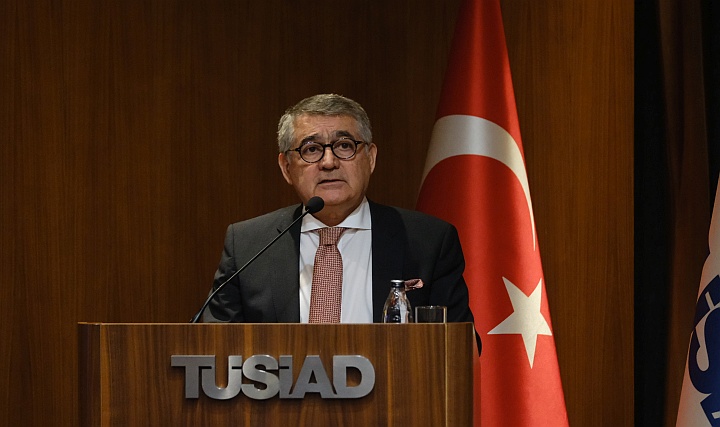TÜSİAD'ın 2024'te İş Dünyasına Yaptığı "Yönetimde Kadın Temsilinin Artırılması" Çağrısı Değerlendirildi TÜSİAD'ın 2024'te İş Dünyasına Yaptığı "Yönetimde Kadın Temsilinin Artırılması" Çağrısı Değerlendirildi