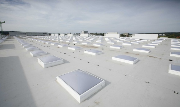 Ateş Çelik'te LAMILUX ile Önce Güvenlik Ateş Çelik'te LAMILUX ile Önce Güvenlik