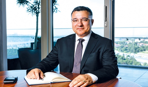 PANELDER Yönetim Kurulu Başkanı İhsan Tolga Akar: "İnşaat Sektöründe Yazılımlar, Sanal Gerçeklik, Yapay Zeka Daha Etkin Kullanılmalı"