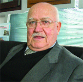 PÜKAD Yönetim Kurulu Başkanı Dr. Muzaffer Tamer: PÜKAD Yönetim Kurulu Başkanı Dr. Muzaffer Tamer: